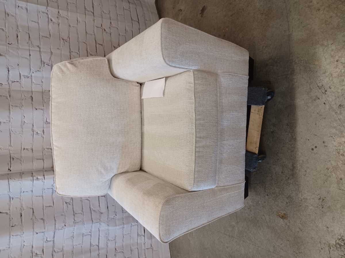 Cashton Chair - Snow - Gallery Image 7